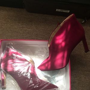 Vince Camuto Booties